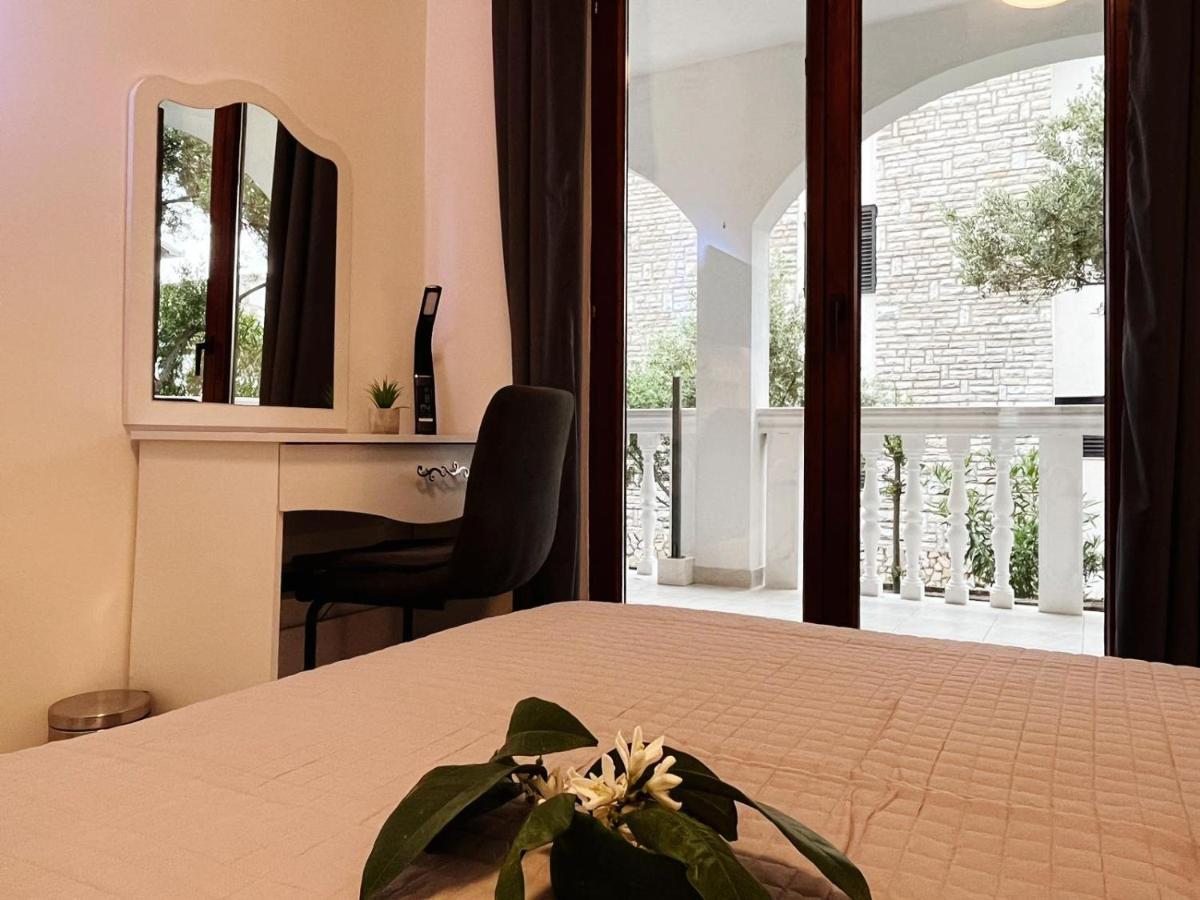 Apartments T&T Trogir Exterior photo